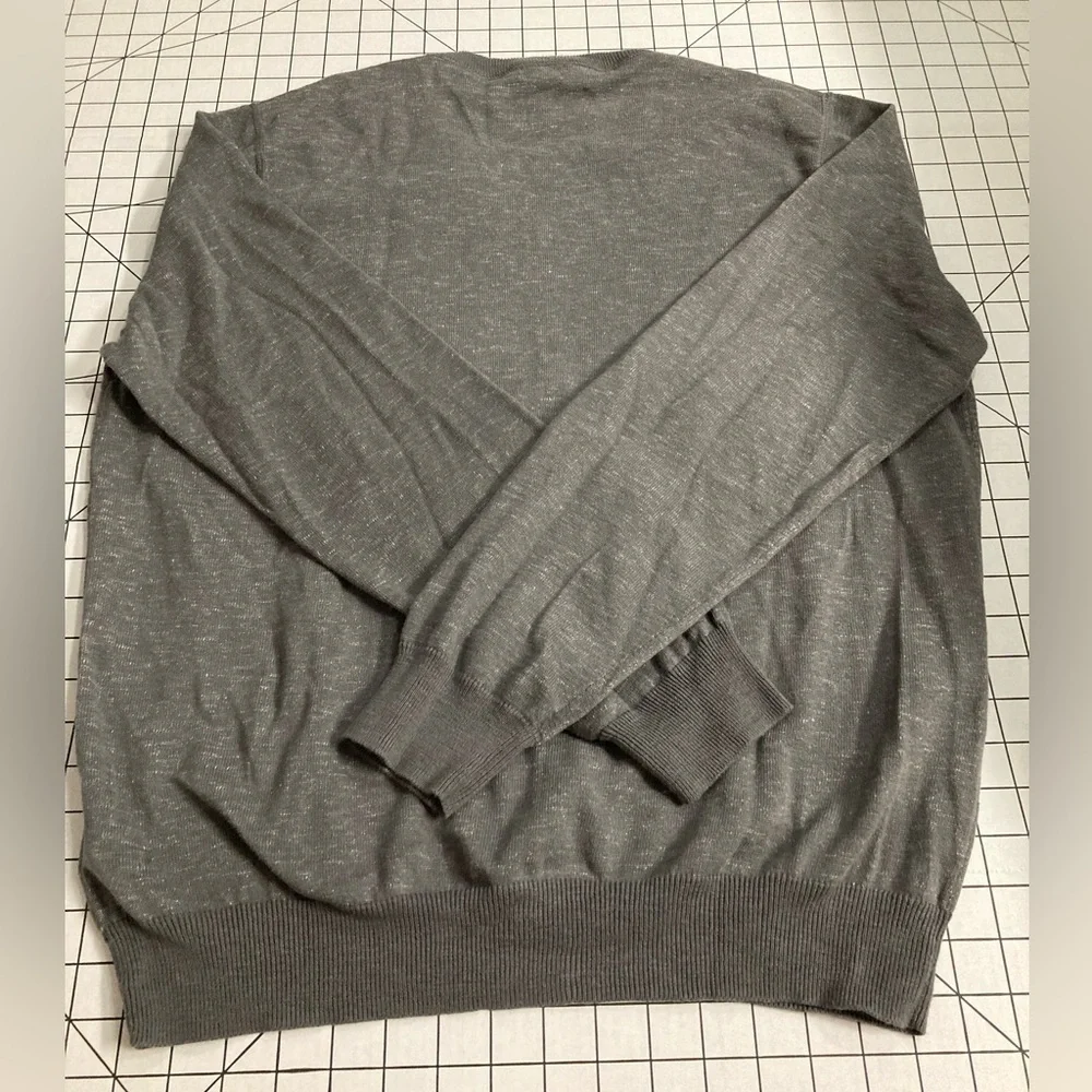 J. Crew‎ Men’s Large Gray V-Neck Sweater